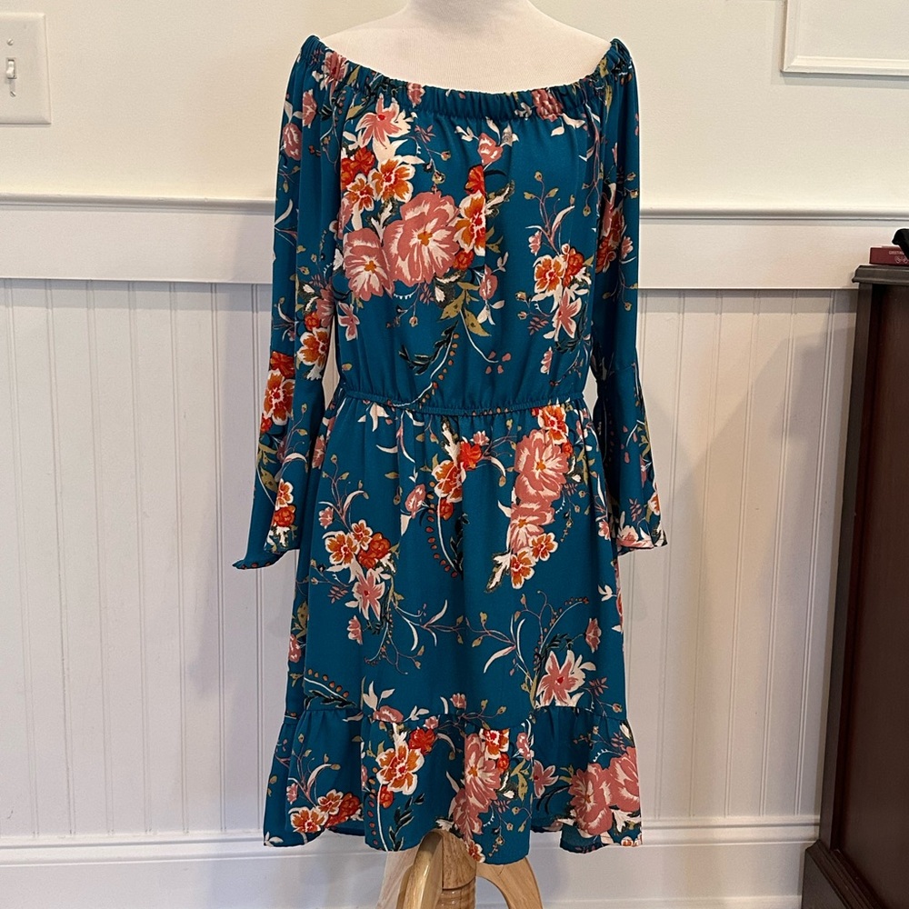 Xhilaration Teal Floral Long Sleeve Dress